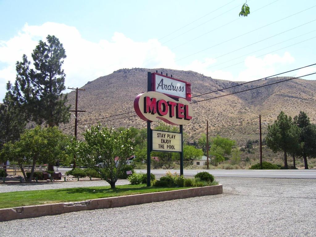 Andruss Motel Walker Exterior photo