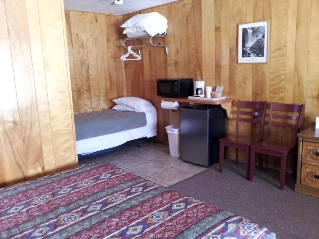 Andruss Motel Walker Room photo